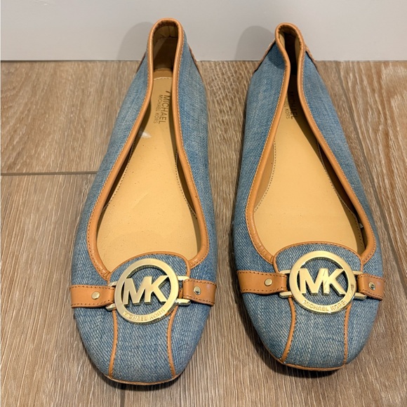 Michael Kors Fulton Denim Blue and Tan Women's Flats 9.5 - Picture 5 of 8